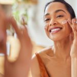 Najlepszy krem ​​do masażu twarzy: 5 opcji, aby zrelaksować i odświeżyć skórę