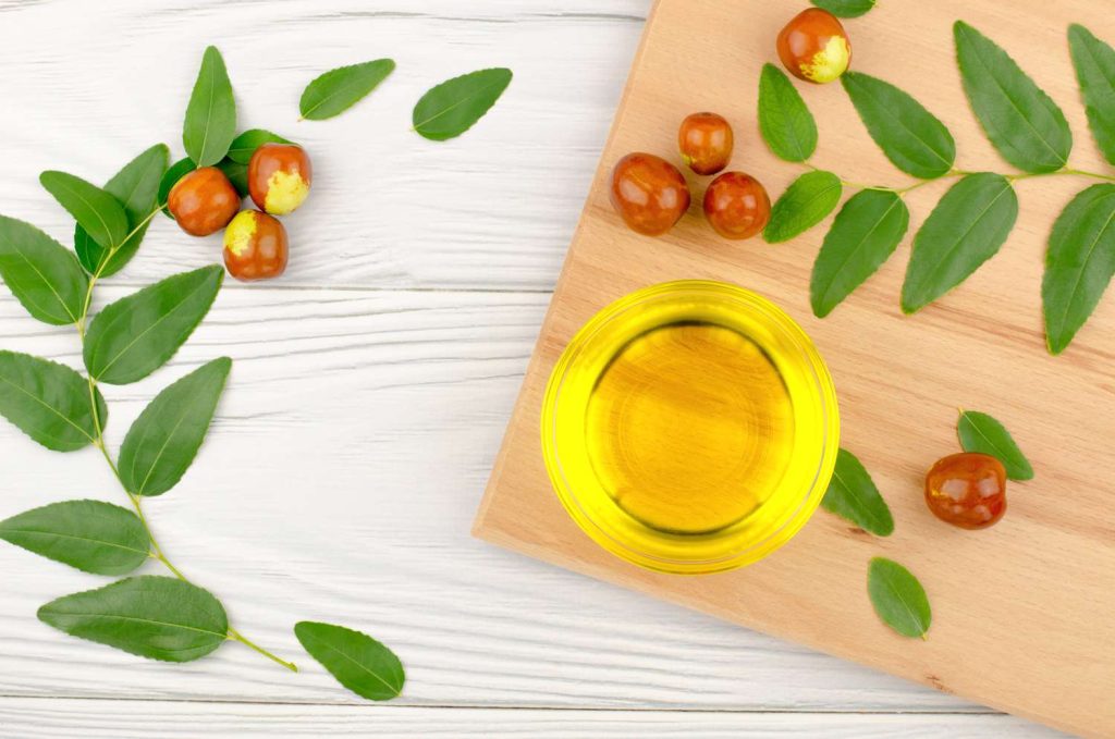 10 sposobów na wykorzystanie oleju jojoba do pielęgnacji skóry
